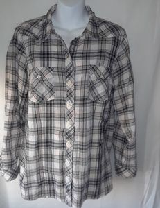 TORRID plaid blue/white Women's shirt, plus 00